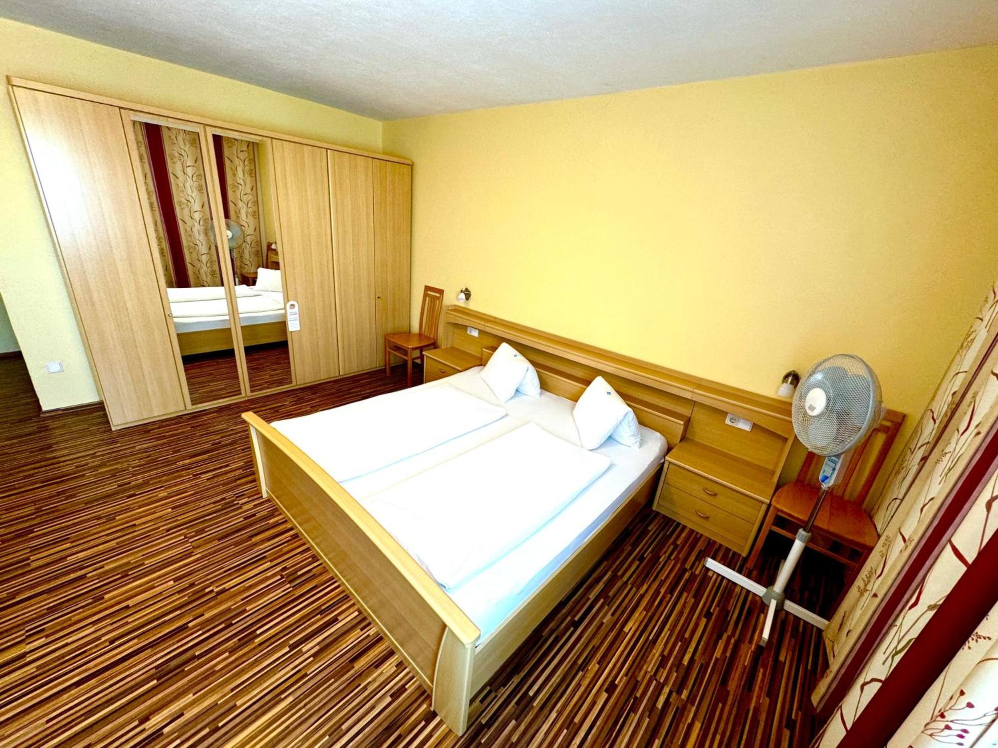 Pension Seeblick Mörbisch am See Pokój zdjęcie